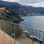 Luxury Seafront Villas, Kefalonia, 100m & Center, 4 Stars Services, Parking - Near Myrtos - Fiskardo Villa