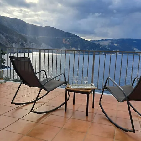 Luxury Seafront Villas, Kefalonia, 100m & Center, 4 Stars Services, Parking - Near Myrtos - Fiskardo Asos