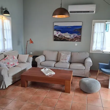 Villa Luxury Seafront Villas, Kefalonia, 100m & Center, 4 Stars Services, Parking - Near Myrtos - Fiskardo *