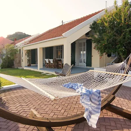 Luxury Seafront Villas, Kefalonia, 100m & Center, 4 Stars Services, Parking - Near Myrtos - Fiskardo Villa