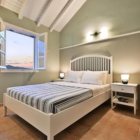 Villa Luxury Seafront Villas, Kefalonia, 100m & Center, 4 Stars Services, Parking - Near Myrtos - Fiskardo Asos