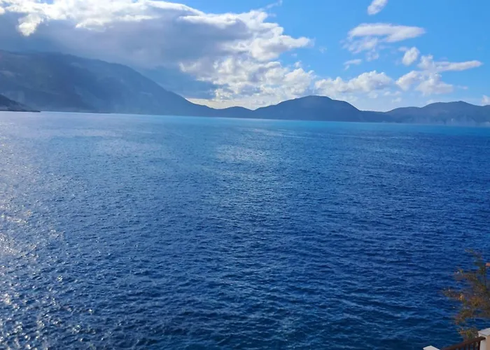 Luxury Seafront Villas, Kefalonia, 100m & Center, 4 Stars Services, Parking - Near Myrtos - Fiskardo Villa *