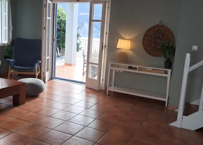 Luxury Seafront Villas, Kefalonia, 100m & Center, 4 Stars Services, Parking - Near Myrtos - Fiskardo *