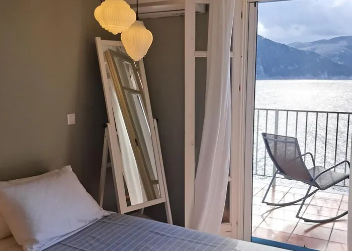 Luxury Seafront Villas, Kefalonia, 100m & Center, 4 Stars Services, Parking - Near Myrtos - Fiskardo