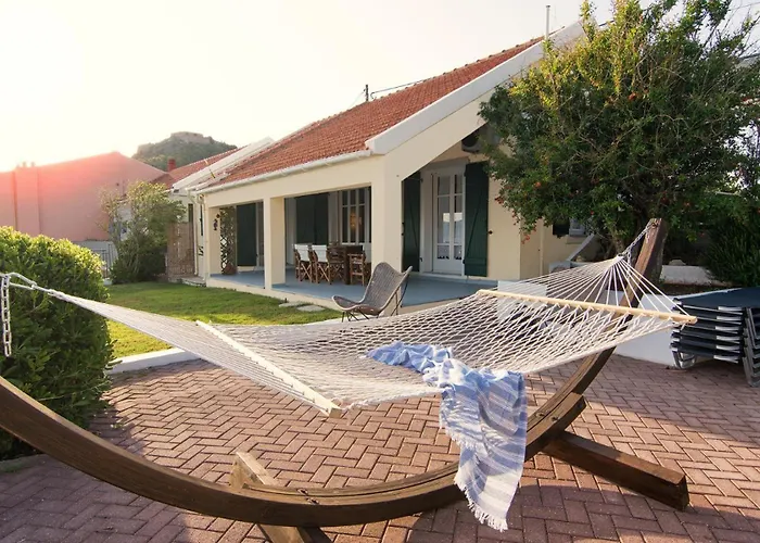 Luxury Seafront Villas, Kefalonia, 100m & Center, 4 Stars Services, Parking - Near Myrtos - Fiskardo *