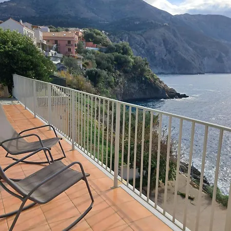 Villa Luxury Seafront Villas, Kefalonia, 100m & Center, 4 Stars Services, Parking - Near Myrtos - Fiskardo